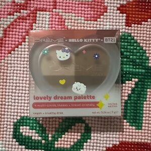 Crème Shop Hello Kitty Lovely Dream Eyeshadow Palette
